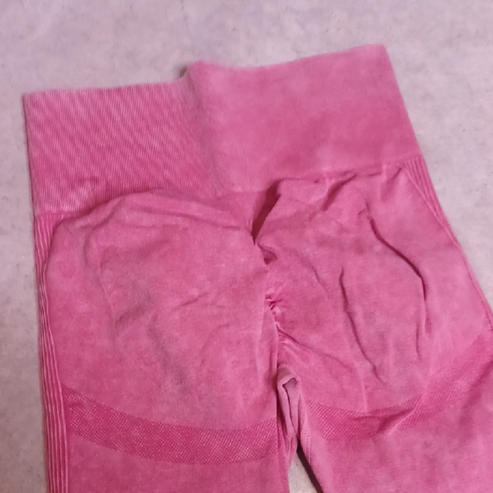 Pink Butt Lifting Leggings - Picture 2 of 5